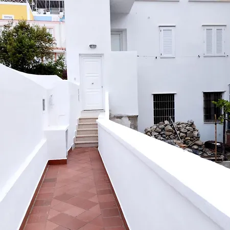 Holiday home Vento Di Terra Ponza